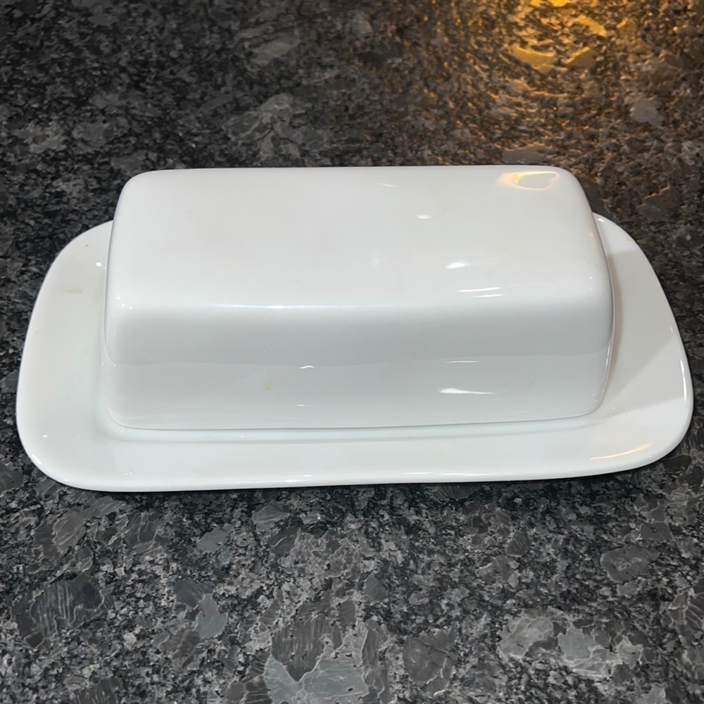10 Strawberry Street White Porcelain Two Piece Butter Dish